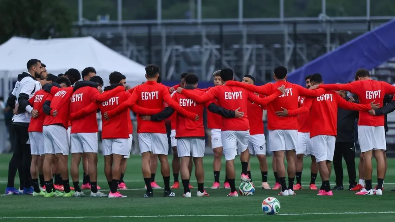منتخب مصر يسعى لترويض “الفهود” الإيرانية في المونديال